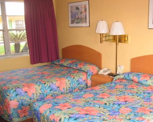 A 1 A Super Inn 奥蒙德海滩 客房 照片